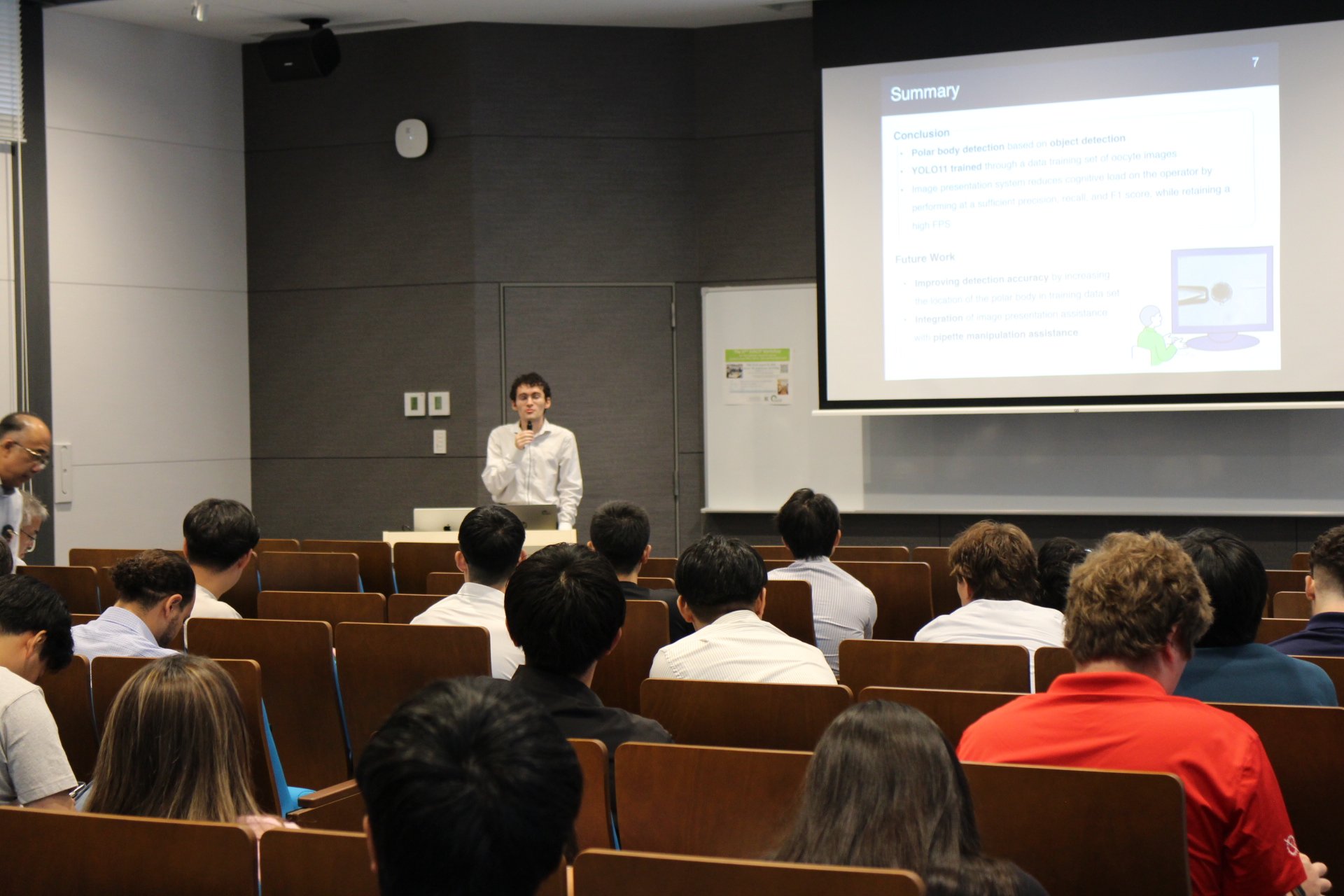 ワークショップでの発表風景1